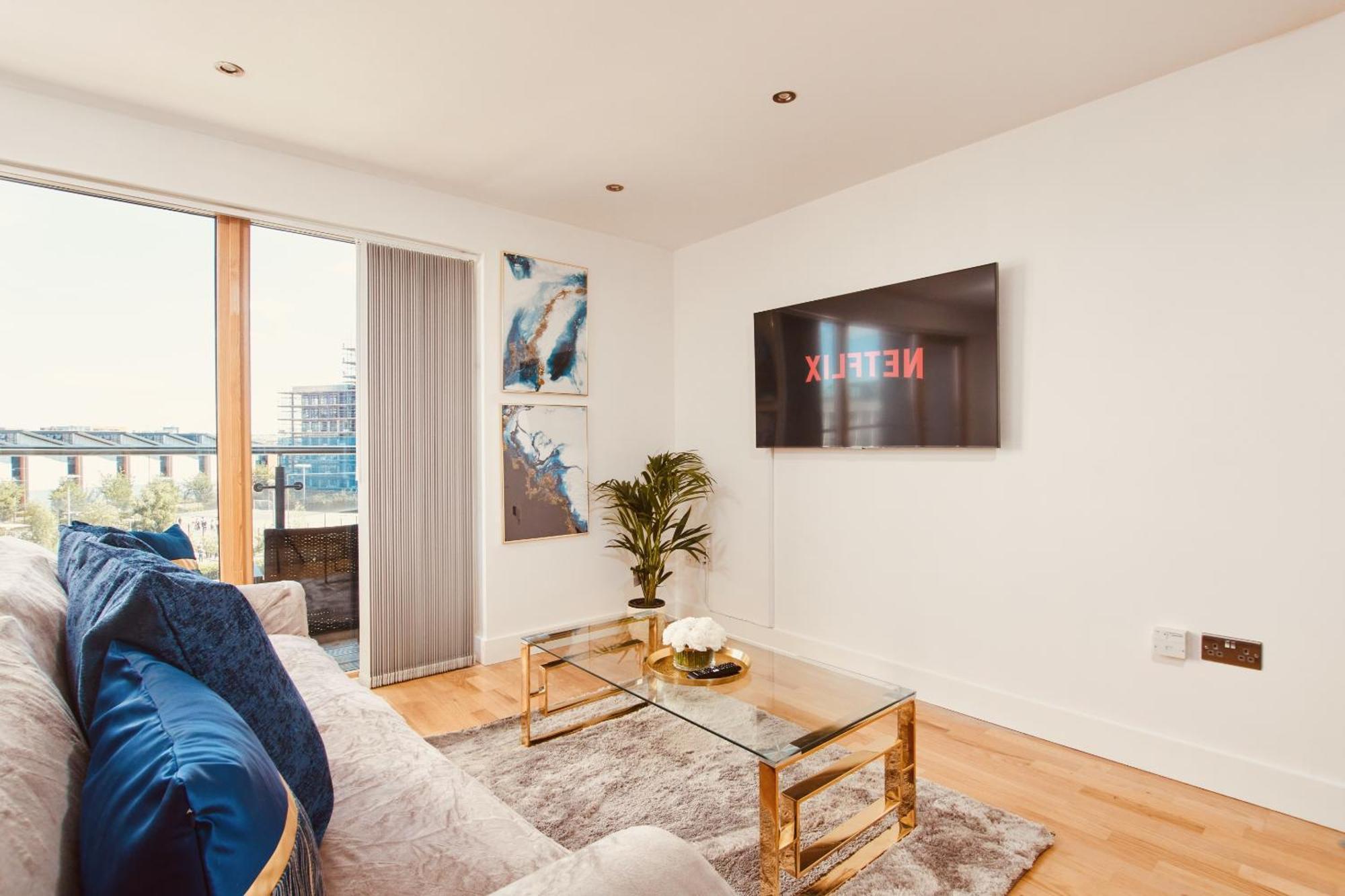 King Deluxe City Apt Large Space& Free Parking! No Balcony Leeds  Exterior foto